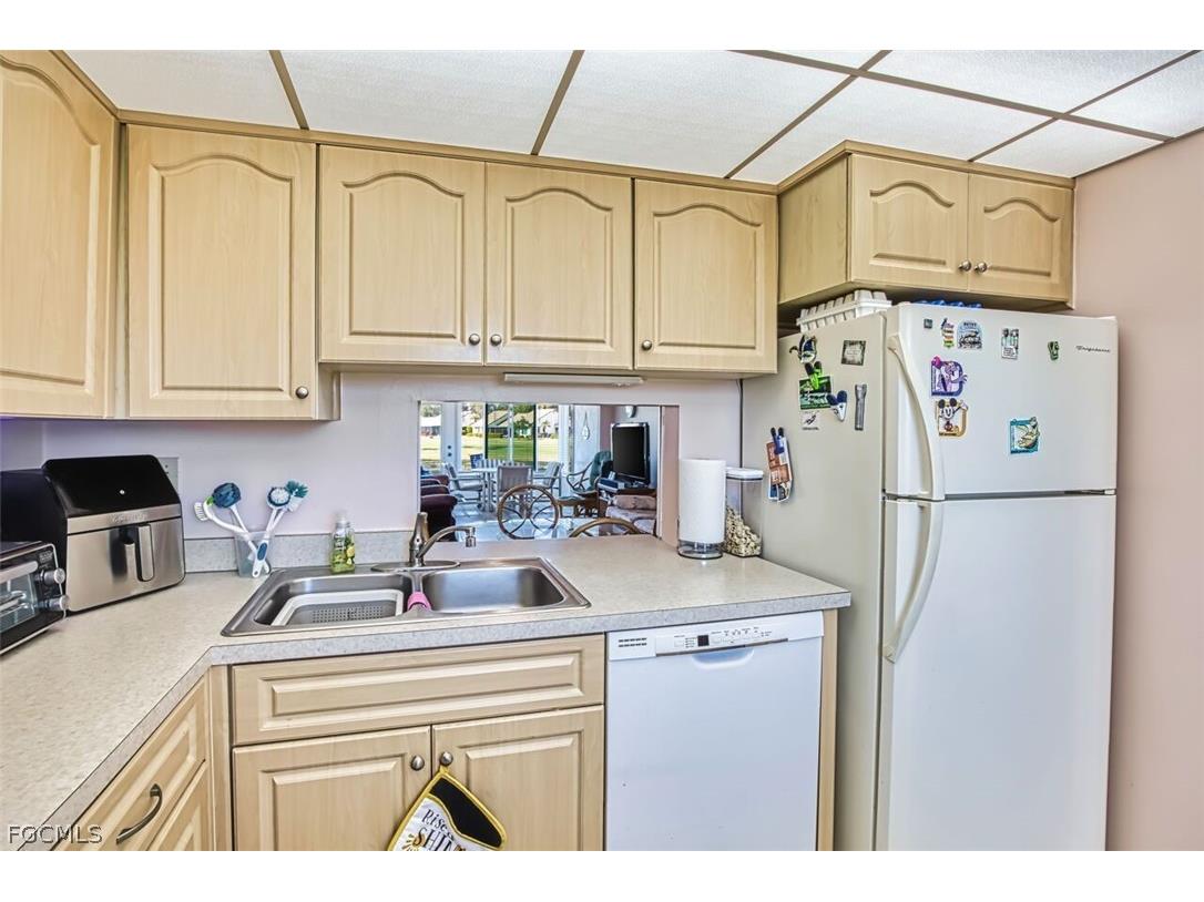6102 Augusta Drive #115 Fort Myers FL 33907 2026008165 image8