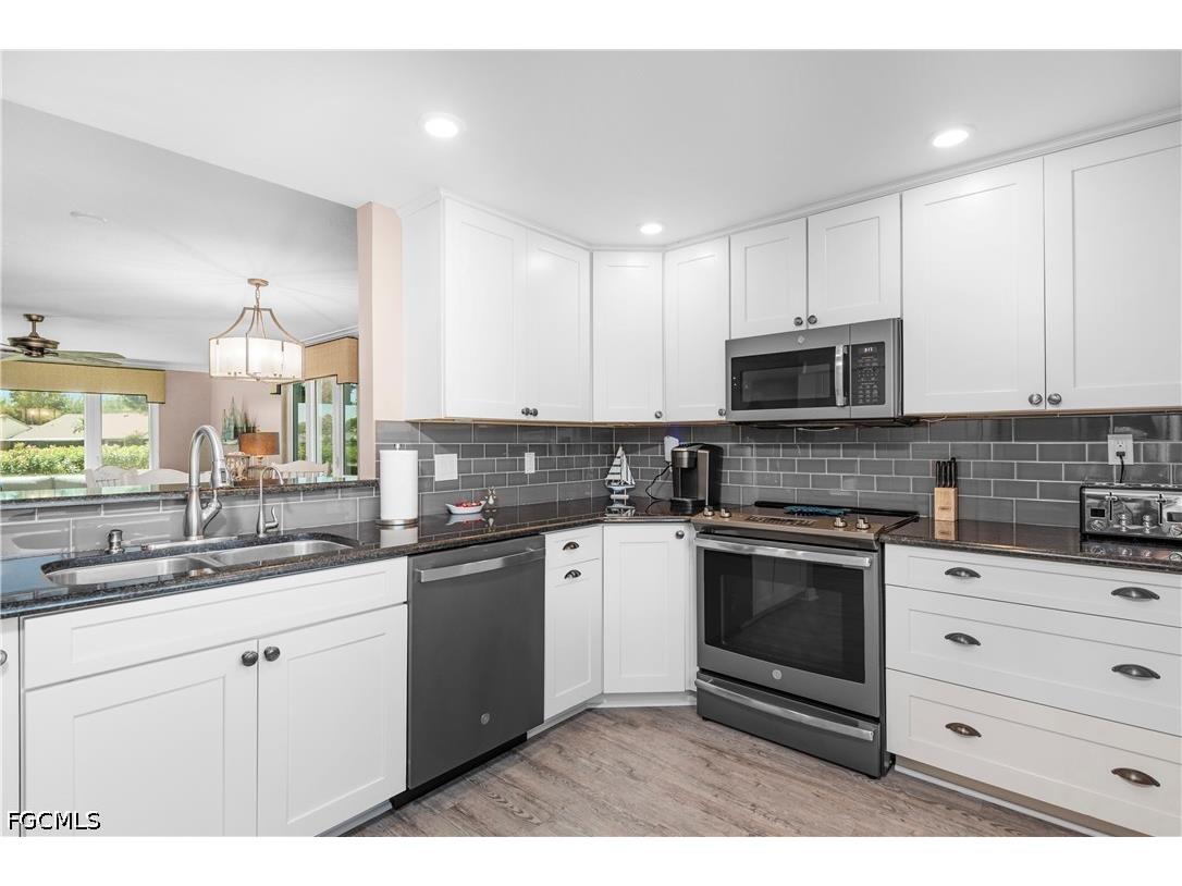 6102 Augusta Drive #116 Fort Myers FL 33907 2026015796 image4