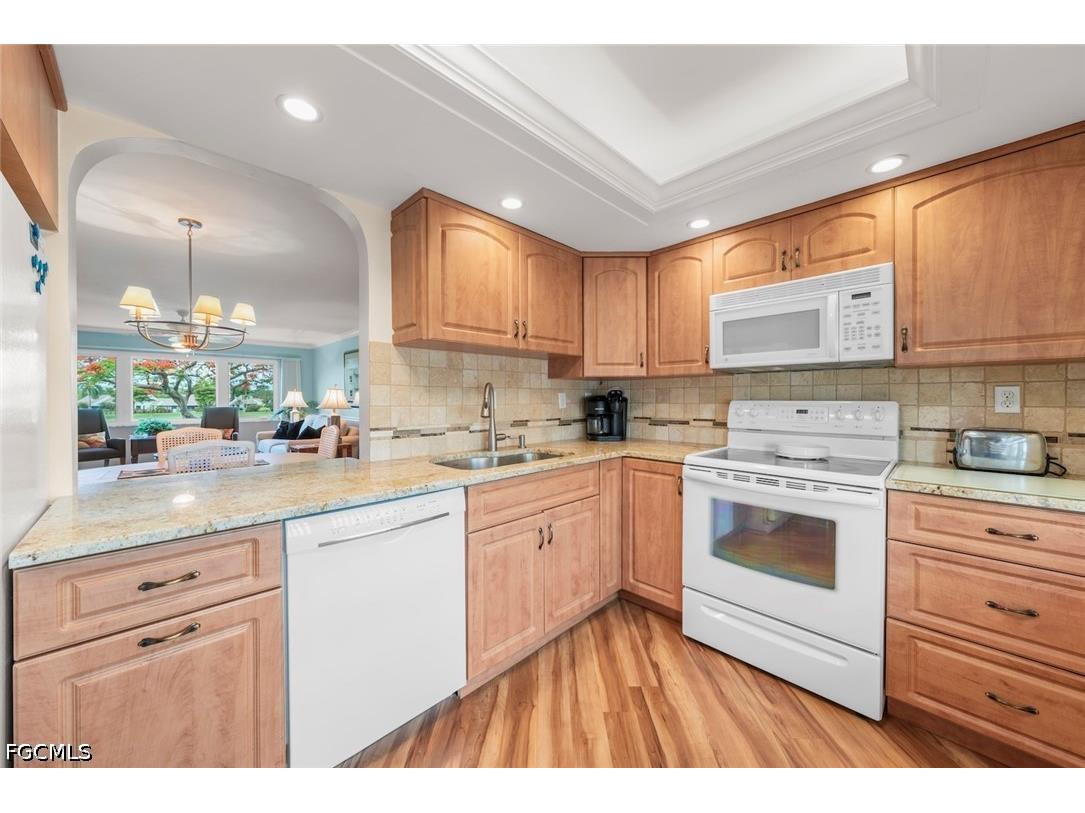 6102 Augusta Drive #207 Fort Myers FL 33907 2026024141 image1