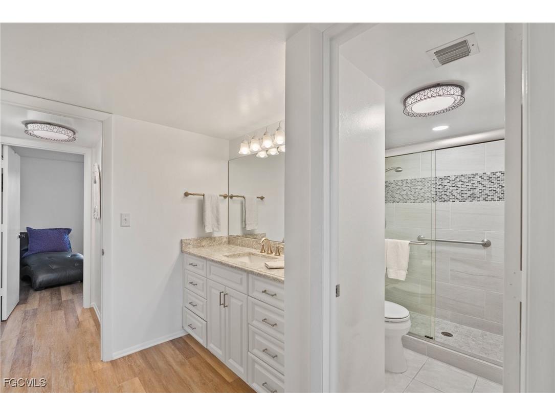 6102 Augusta Drive #302 Fort Myers FL 33907 2025010128 image12