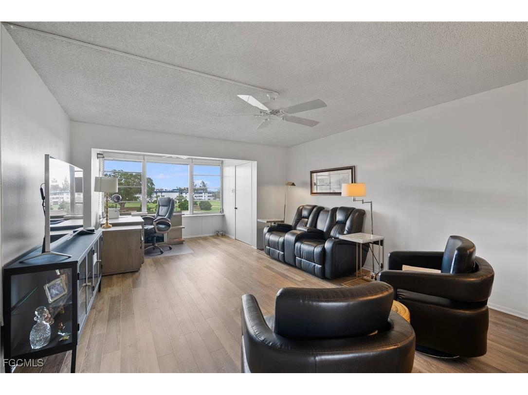 6102 Augusta Drive #302 Fort Myers FL 33907 2025010128 image5