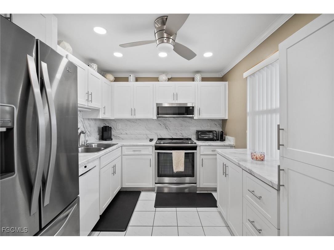 6102 Augusta Drive #302 Fort Myers FL 33907 2025010128 image9