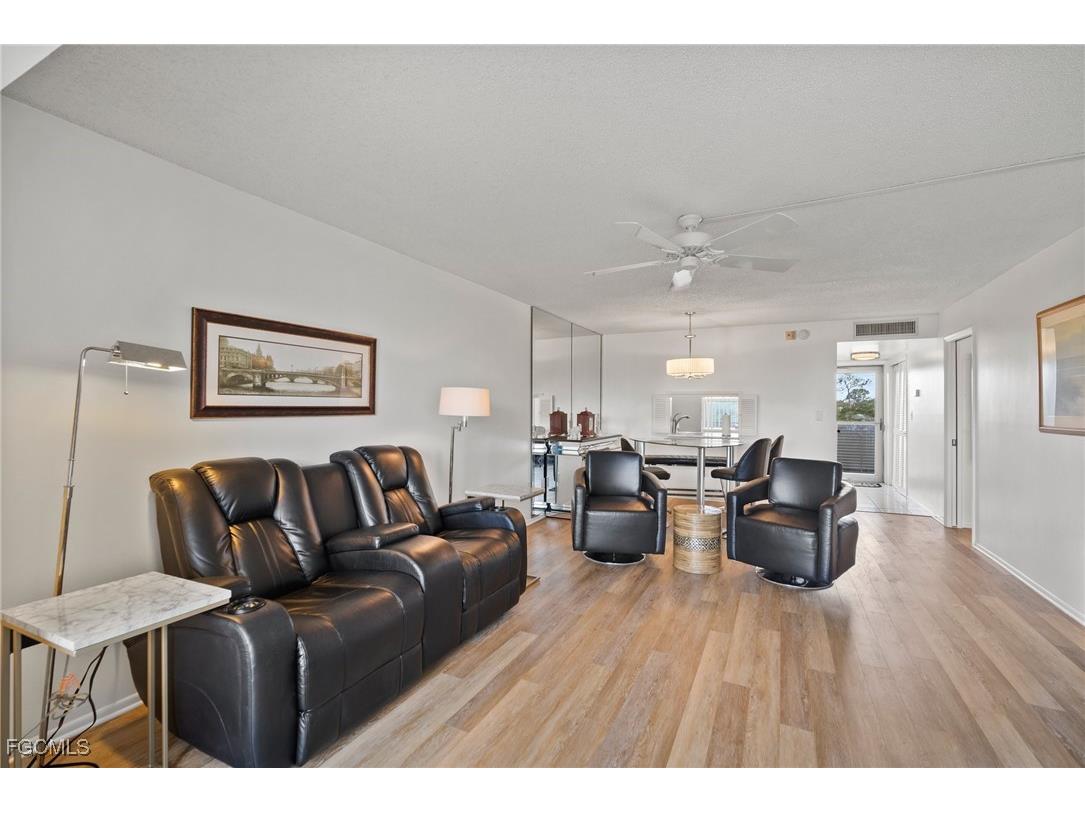 6102 Augusta Drive #302 Fort Myers FL 33907 2026001080 image5