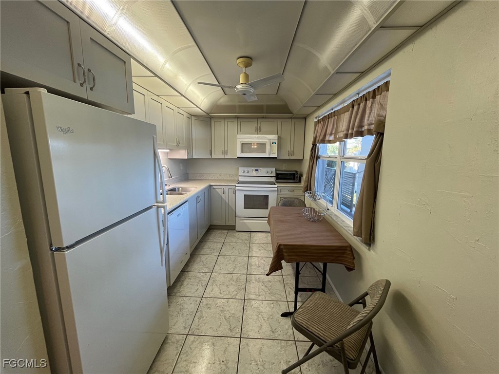 6102 Augusta Drive #307 Fort Myers FL 33907 2025026178 image4