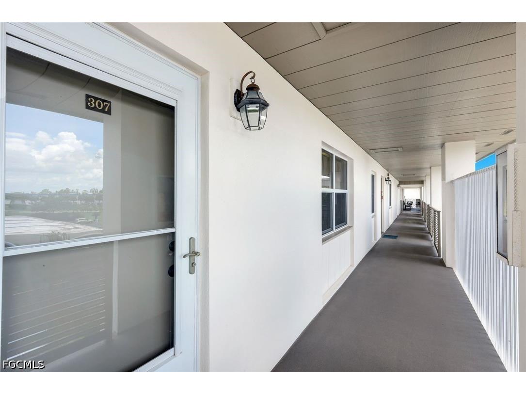 6102 Augusta Drive #307 Fort Myers FL 33907 2026026707 image6