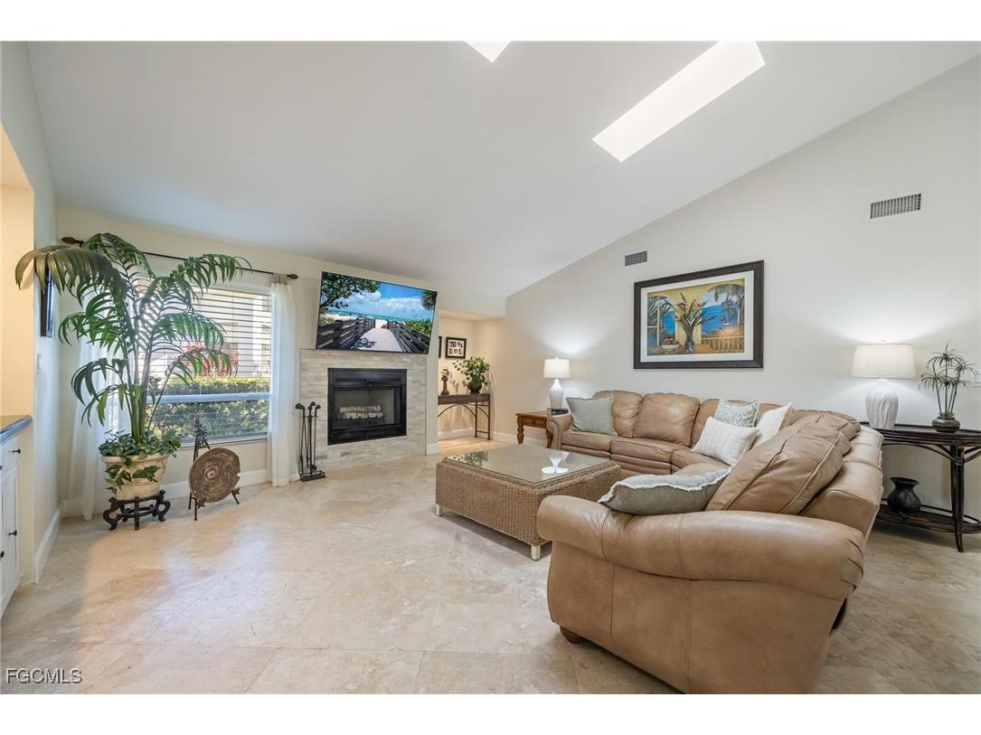 6104 Deer Run Fort Myers FL 33908 2026001823 image21