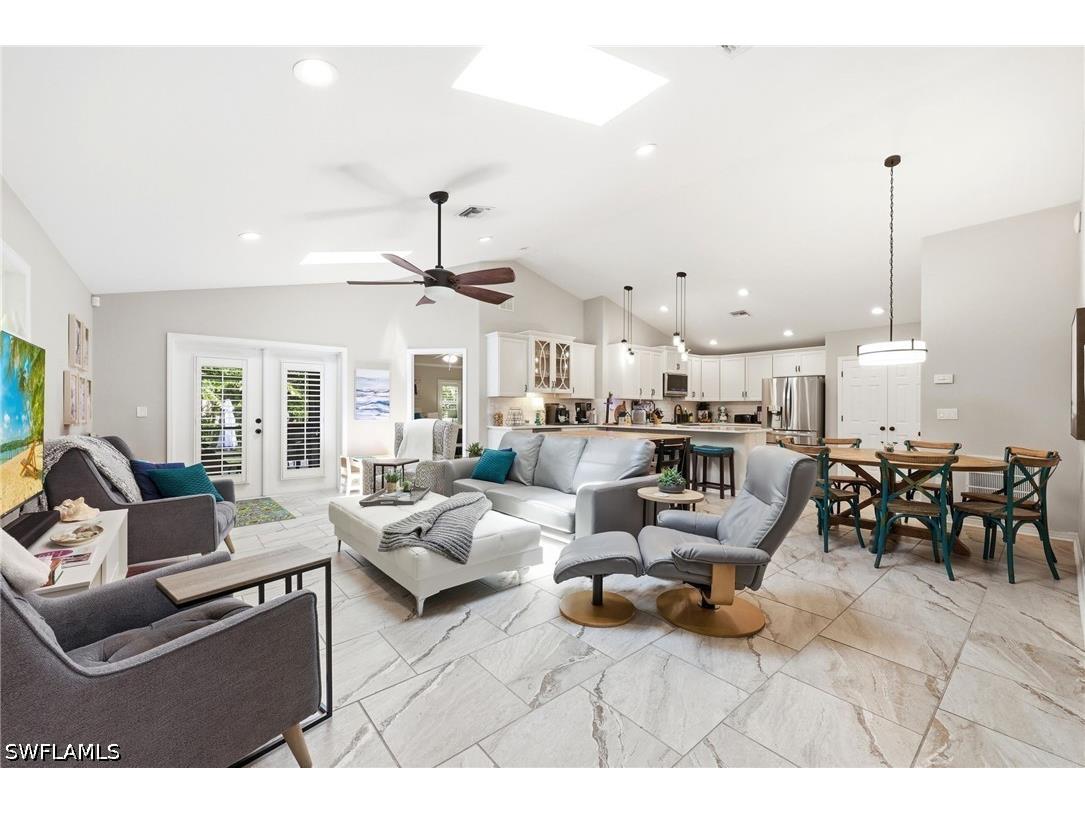 6104 Waterway Bay Drive Fort Myers FL 33908 226016714 image1