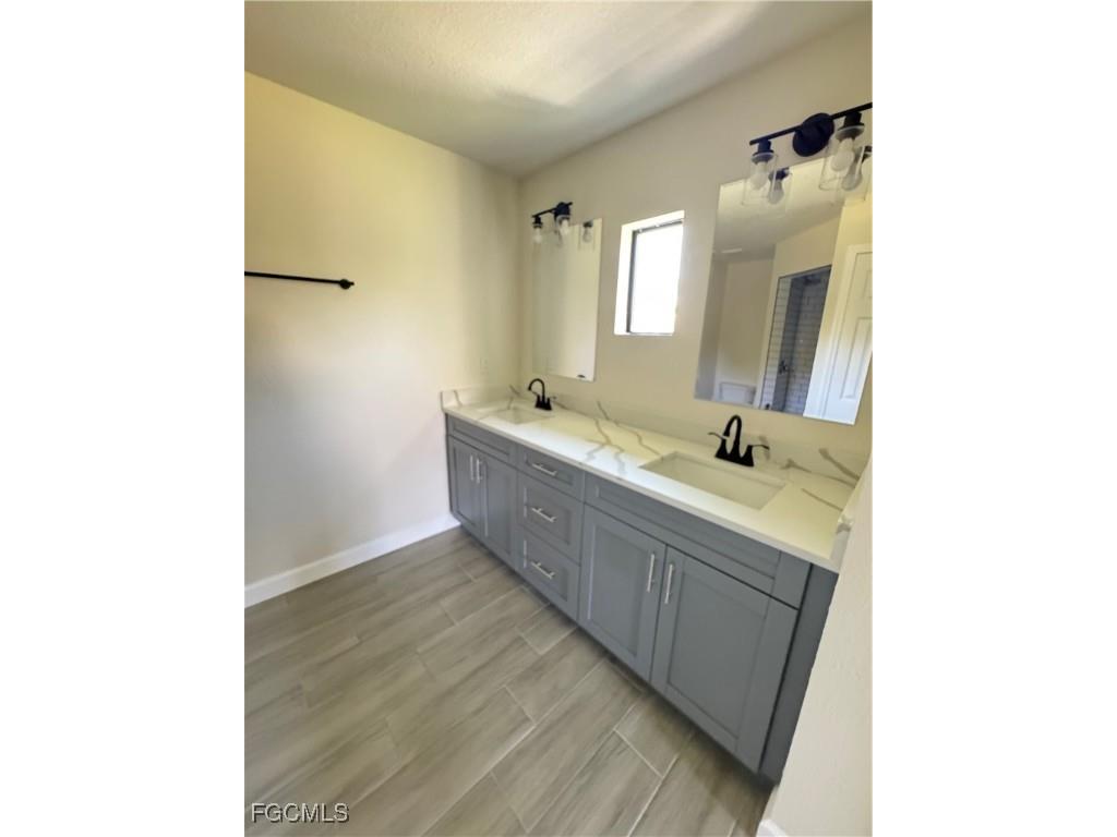 6108 Holt Court Fort Myers FL 33905 2025006815 image11