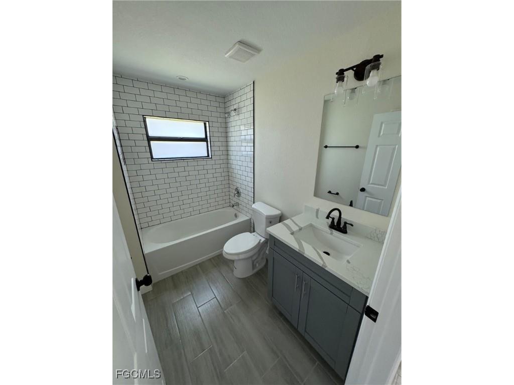 6108 Holt Court Fort Myers FL 33905 2025006815 image16