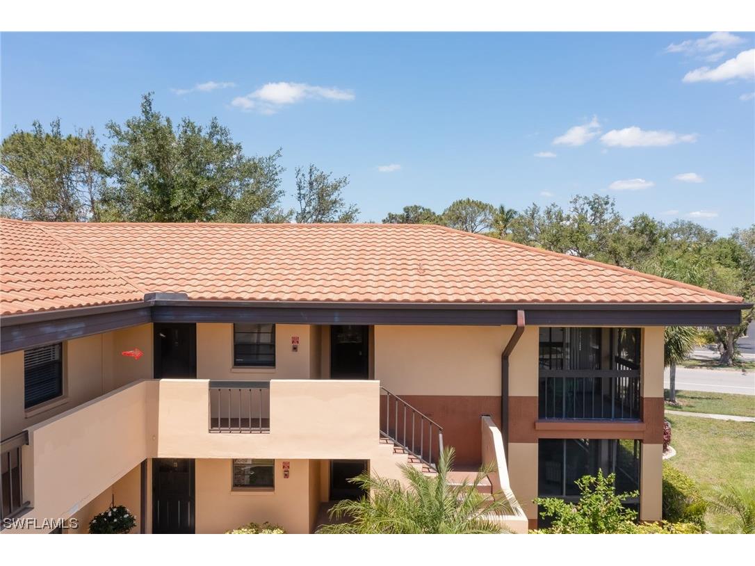 6108 Whiskey Creek Drive #108 Fort Myers FL 33919 223035447 image1