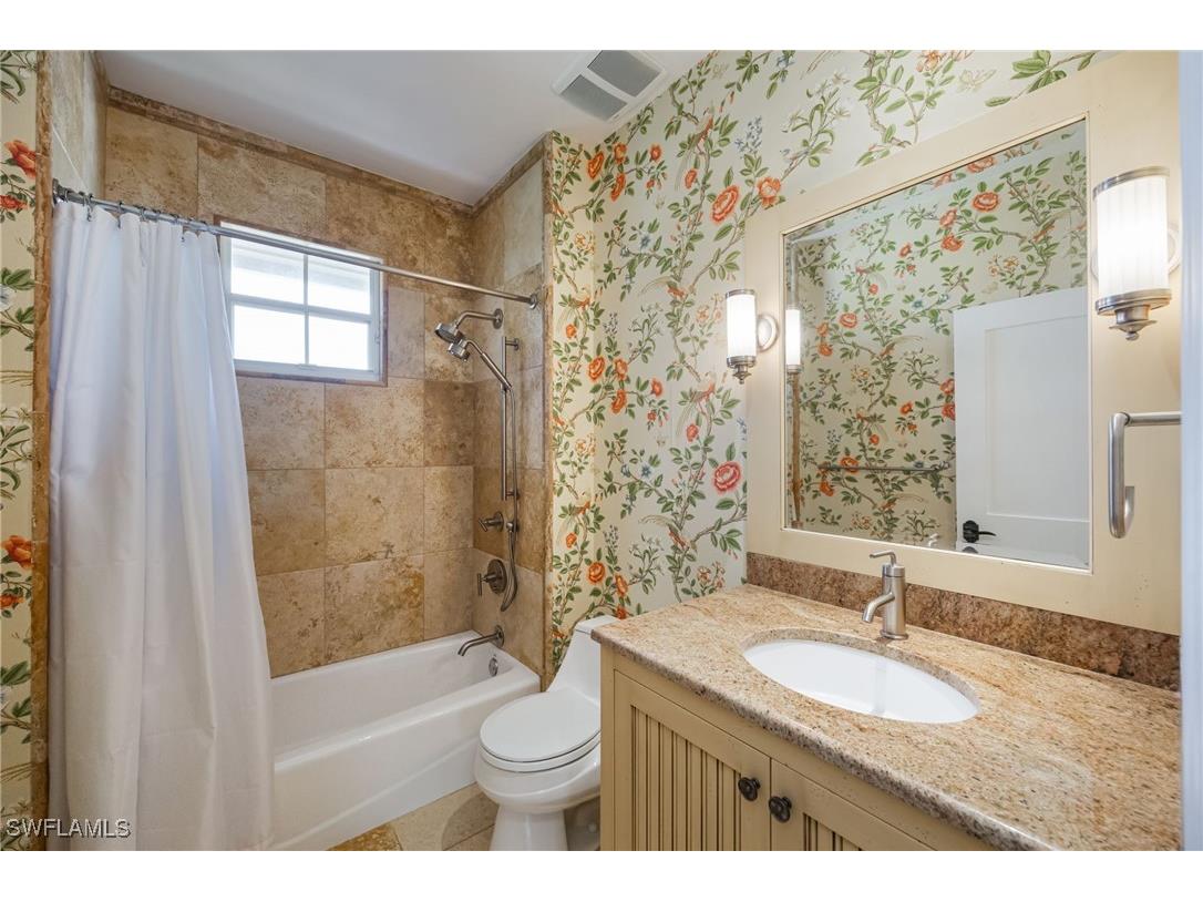 611 10th Avenue S #B2 Naples FL 34102 226003842 image27