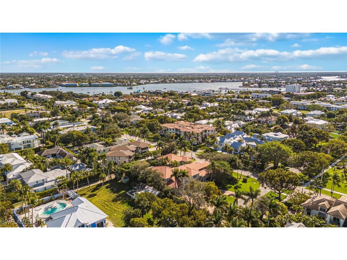 611 10th Avenue S #B2 Naples FL 34102 226003842 image32