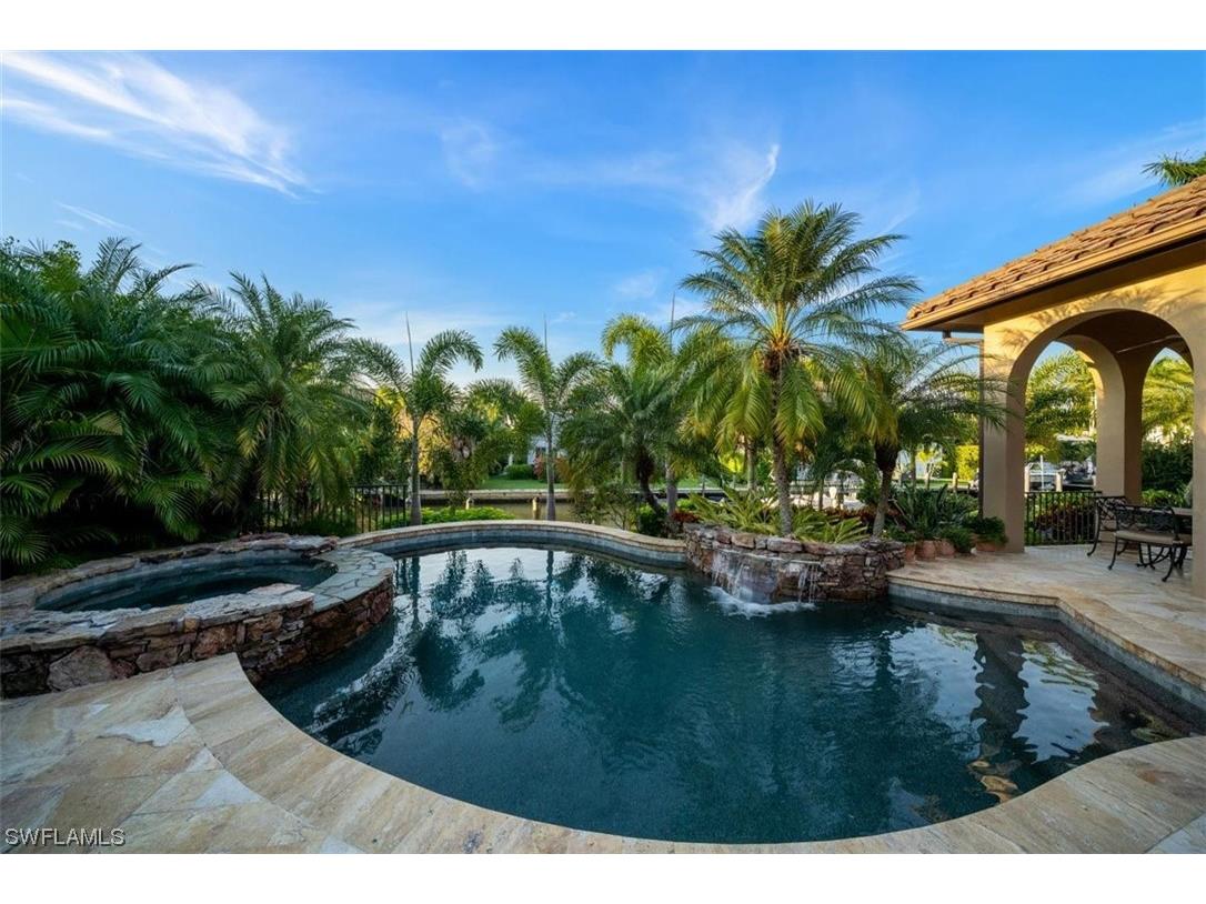 611 18th Avenue S Naples FL 34102 223084044 image20