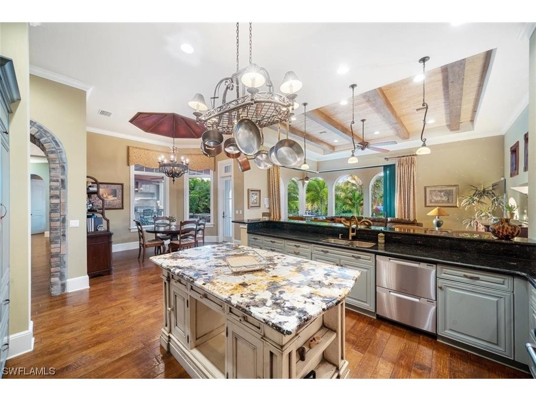 611 18th Avenue S Naples FL 34102 223084044 image8