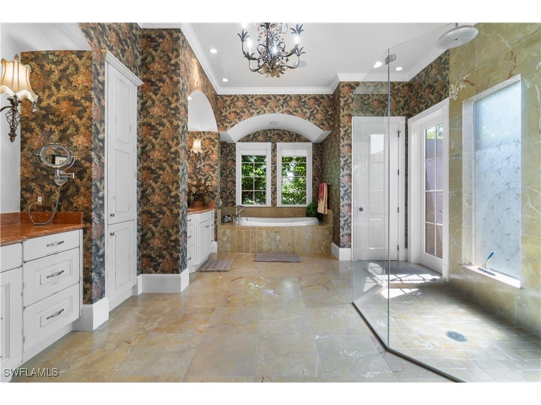 611 18th Avenue S Naples FL 34102 225066752 image14