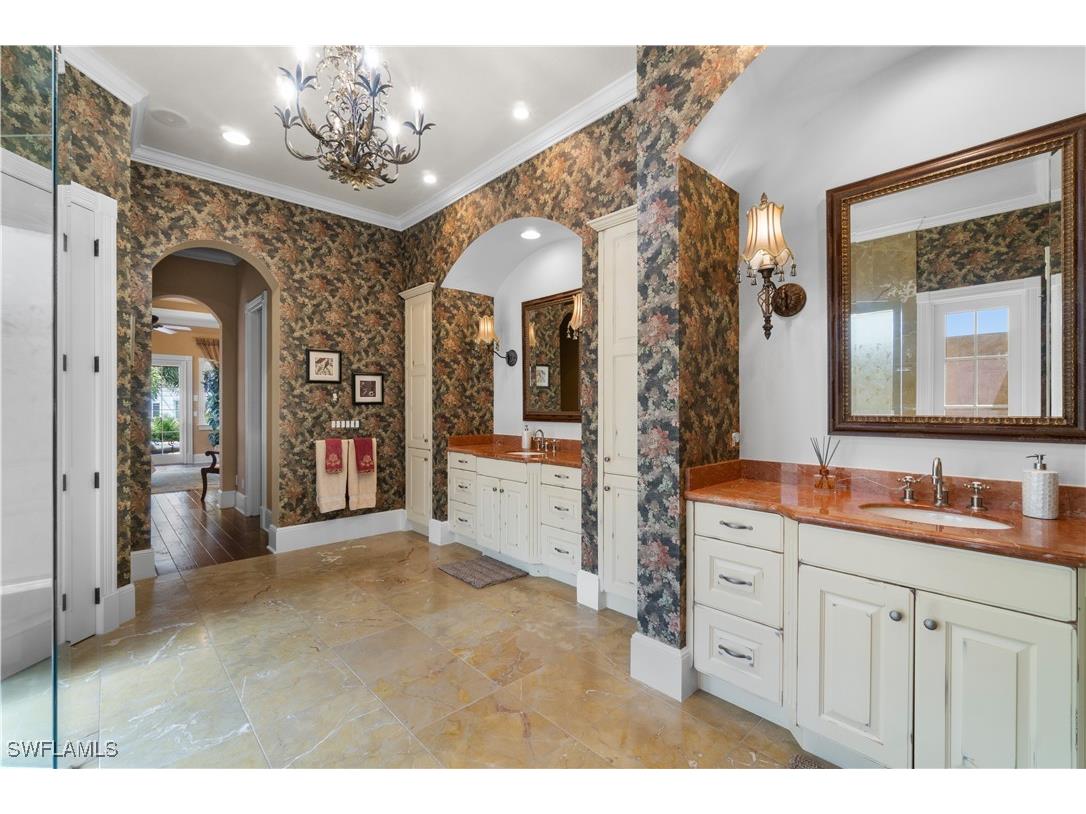 611 18th Avenue S Naples FL 34102 225066752 image16