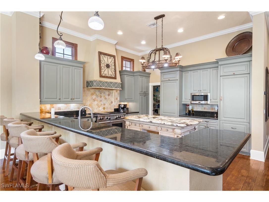 611 18th Avenue S Naples FL 34102 225066752 image3