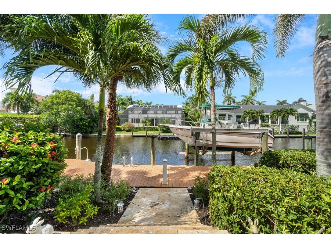 611 18th Avenue S Naples FL 34102 225066752 image31