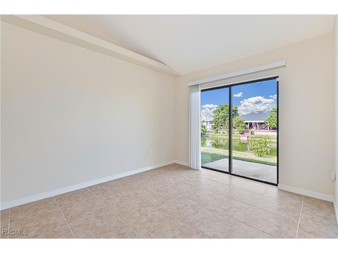 611/613 SE 14th Street Cape Coral FL 33990 2025023925 image12