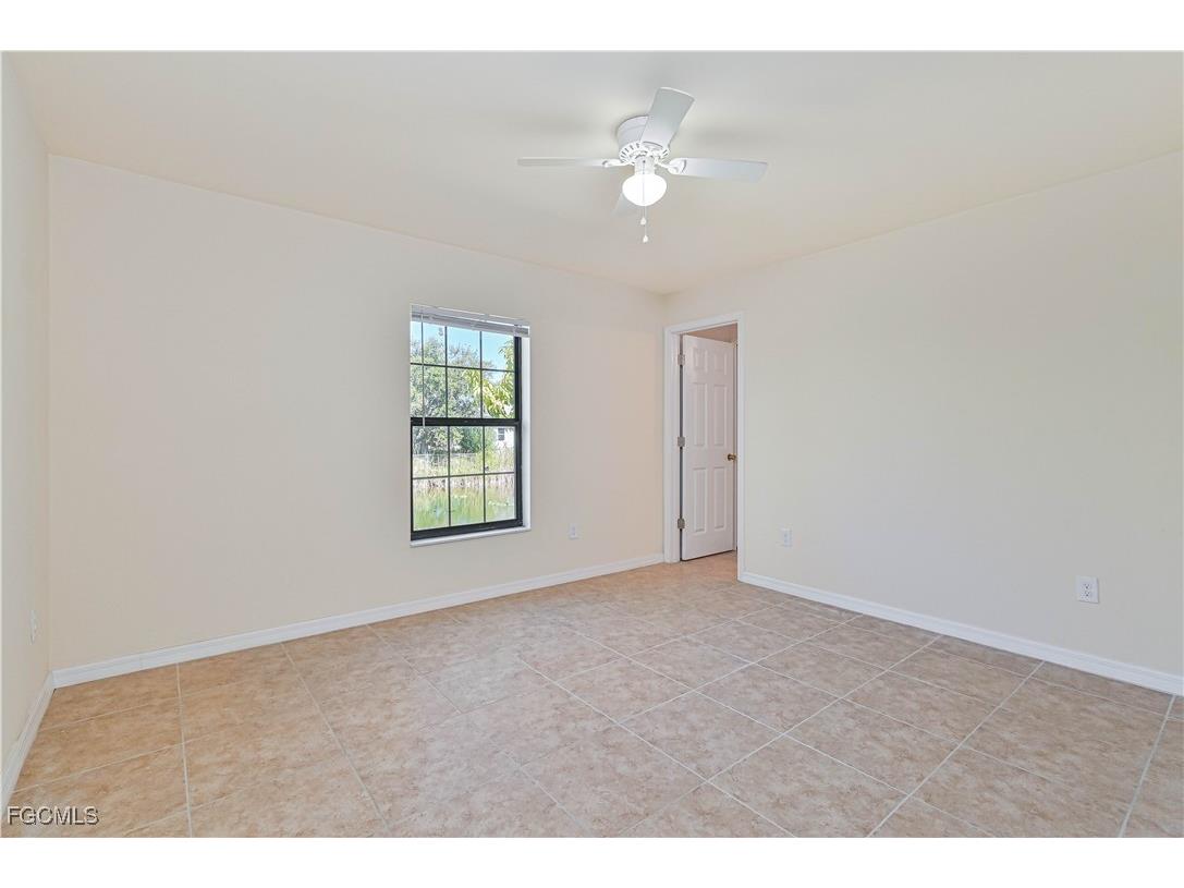 611/613 SE 14th Street Cape Coral FL 33990 2025023925 image15