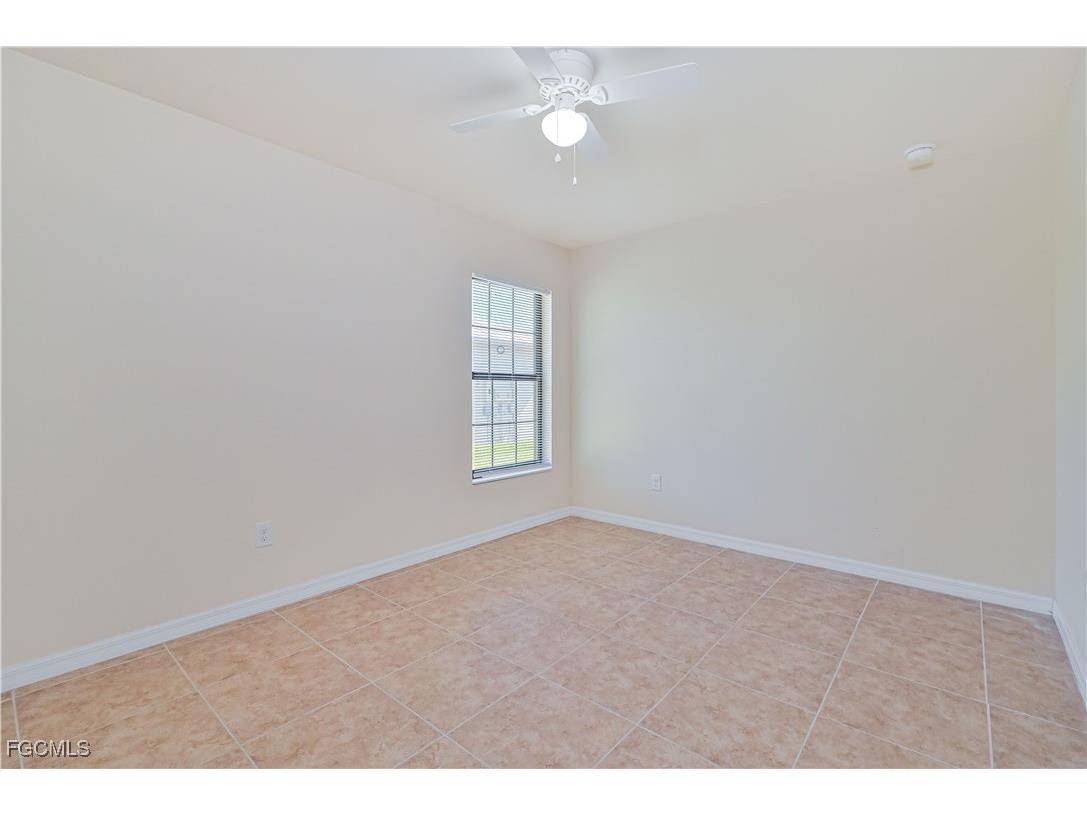 611/613 SE 14th Street Cape Coral FL 33990 2025023925 image17