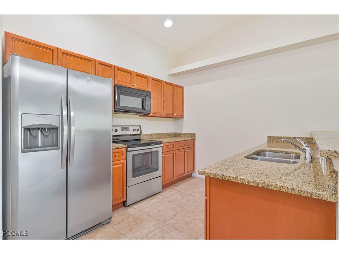 611/613 SE 14th Street Cape Coral FL 33990 2025023925 image2