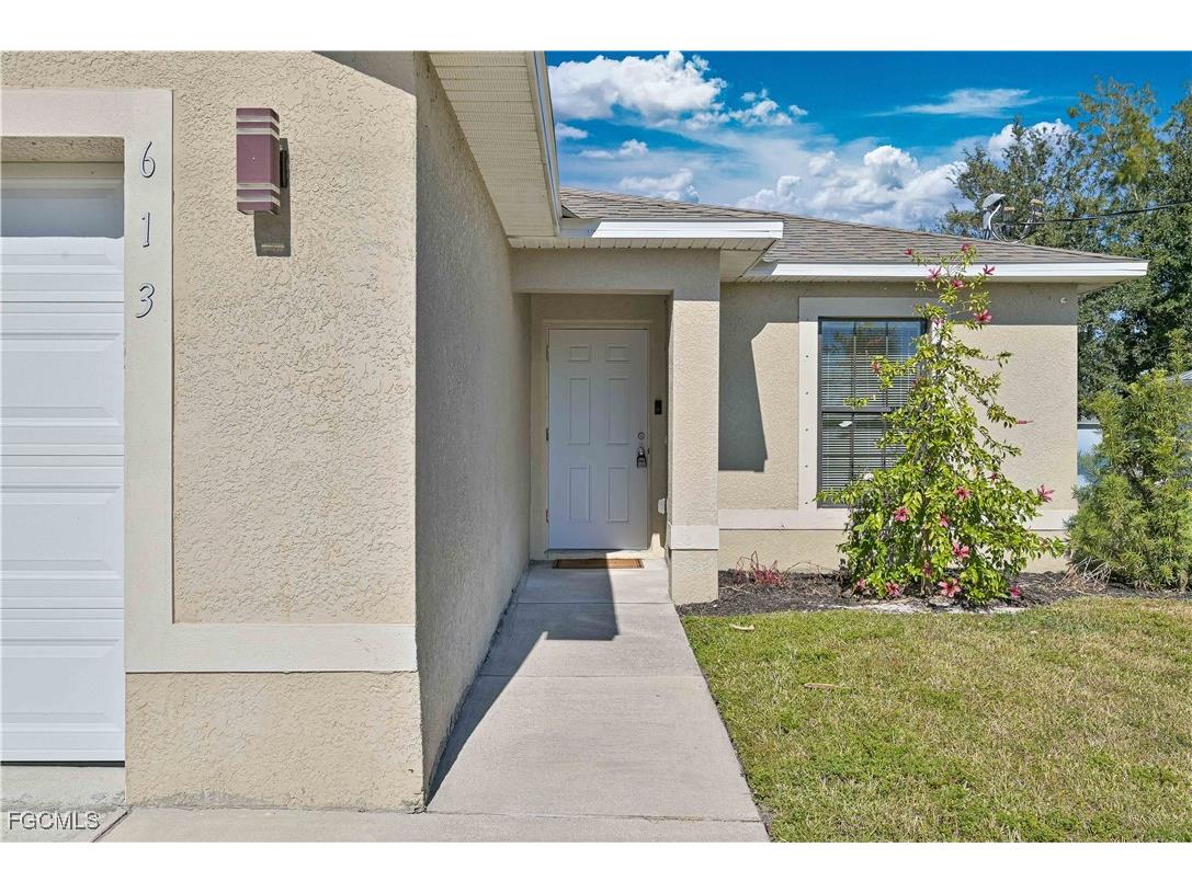 611/613 SE 14th Street Cape Coral FL 33990 2025023925 image22