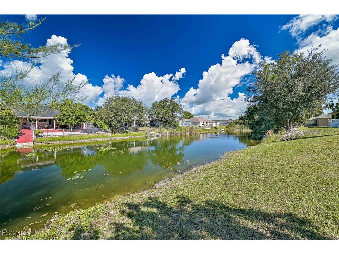 611/613 SE 14th Street Cape Coral FL 33990 2025023925 image25