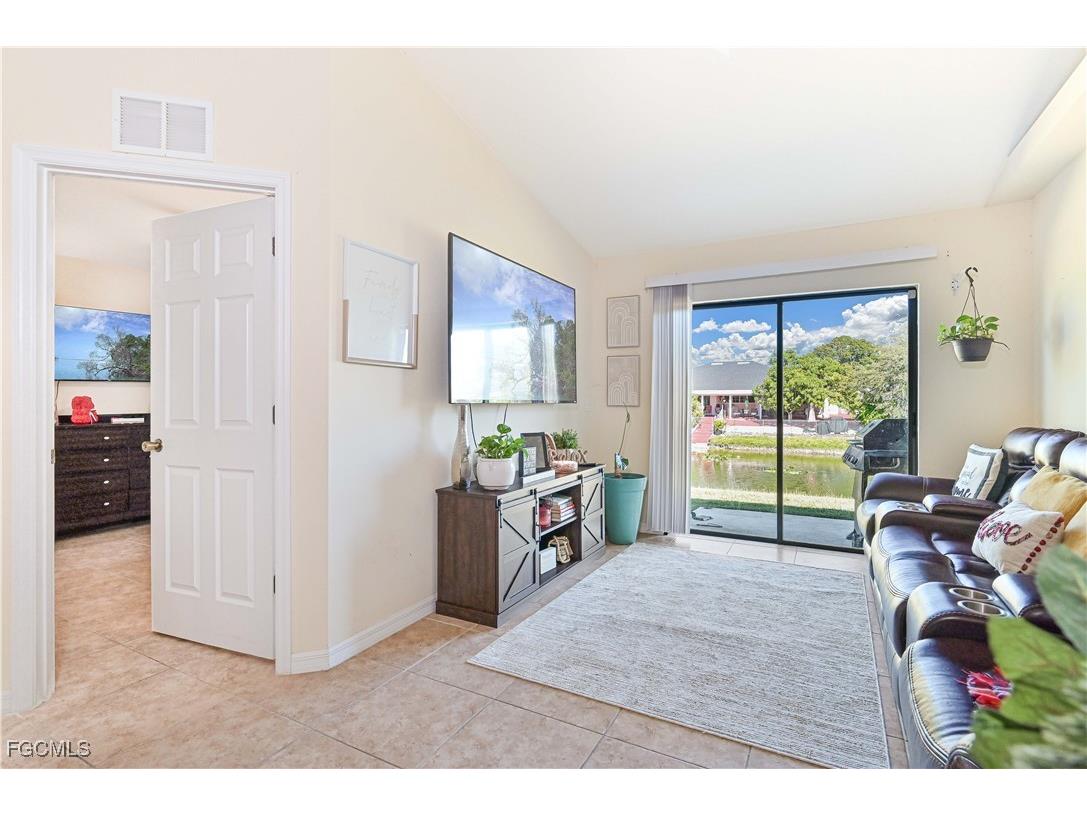 611/613 SE 14th Street Cape Coral FL 33990 2025023925 image34