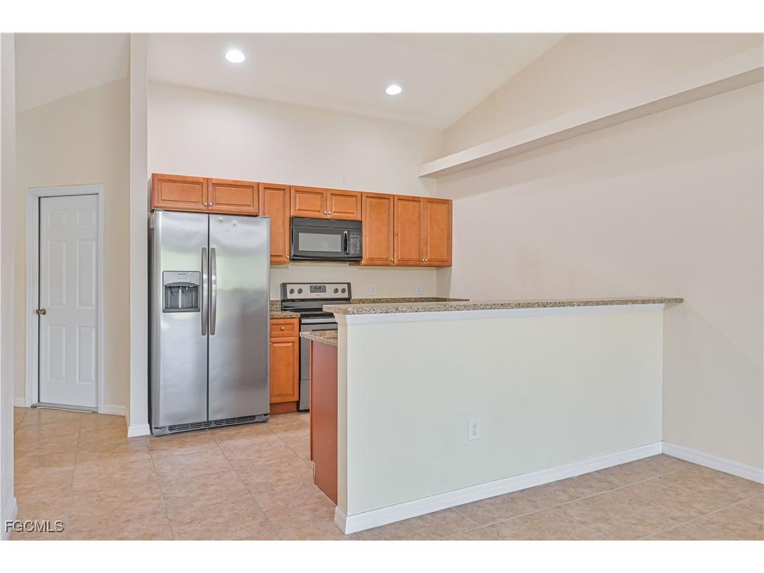 611/613 SE 14th Street Cape Coral FL 33990 2025023925 image8