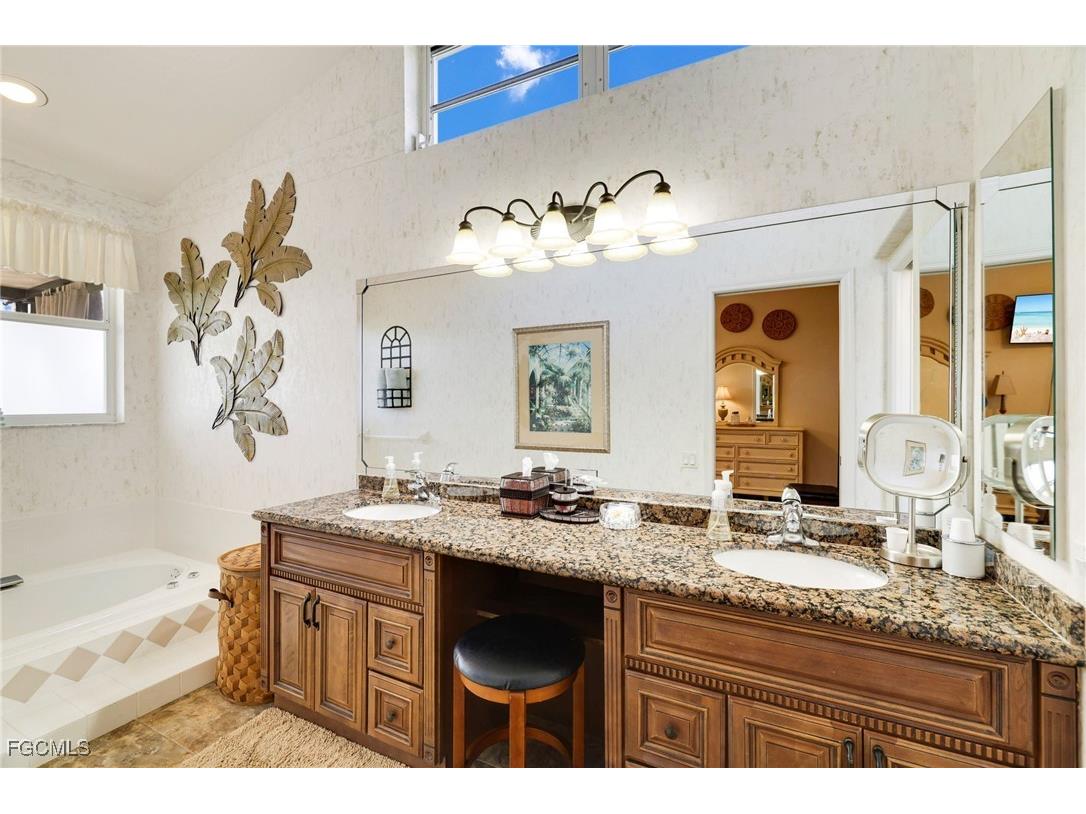 611 Aston Lake Court Lehigh Acres FL 33974 2025018943 image18