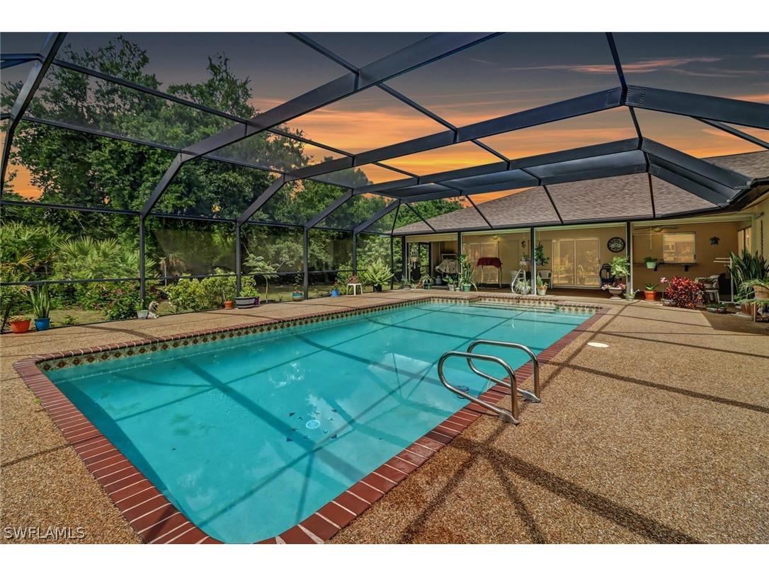 611 Calvin Avenue Lehigh Acres FL 33972 224038747 image1