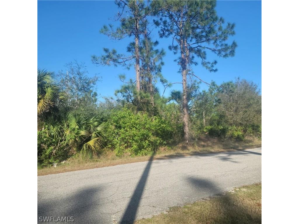 611 Lake Avenue Lehigh Acres FL 33972 223009353 image1