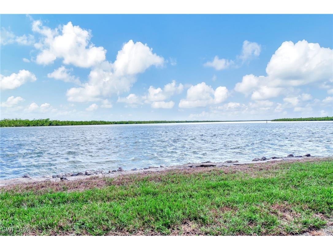 611 Palm Avenue #J40 Goodland FL 34140 225084041 image28