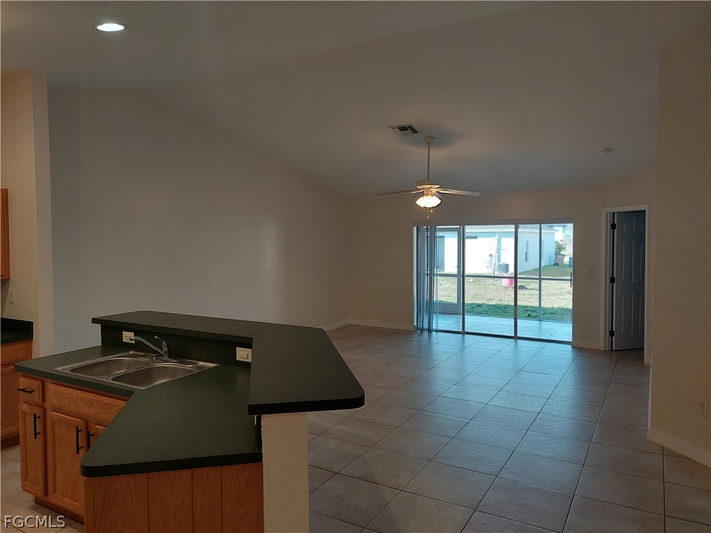 611 SE 5th Street Cape Coral FL 33990 2026011047 image4