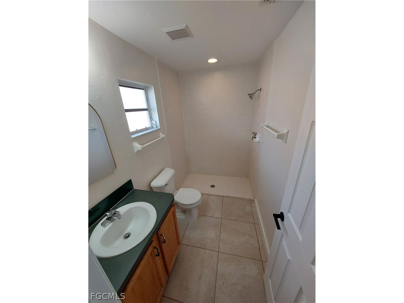 611 SE 5th Street Cape Coral FL 33990 2026011047 image8