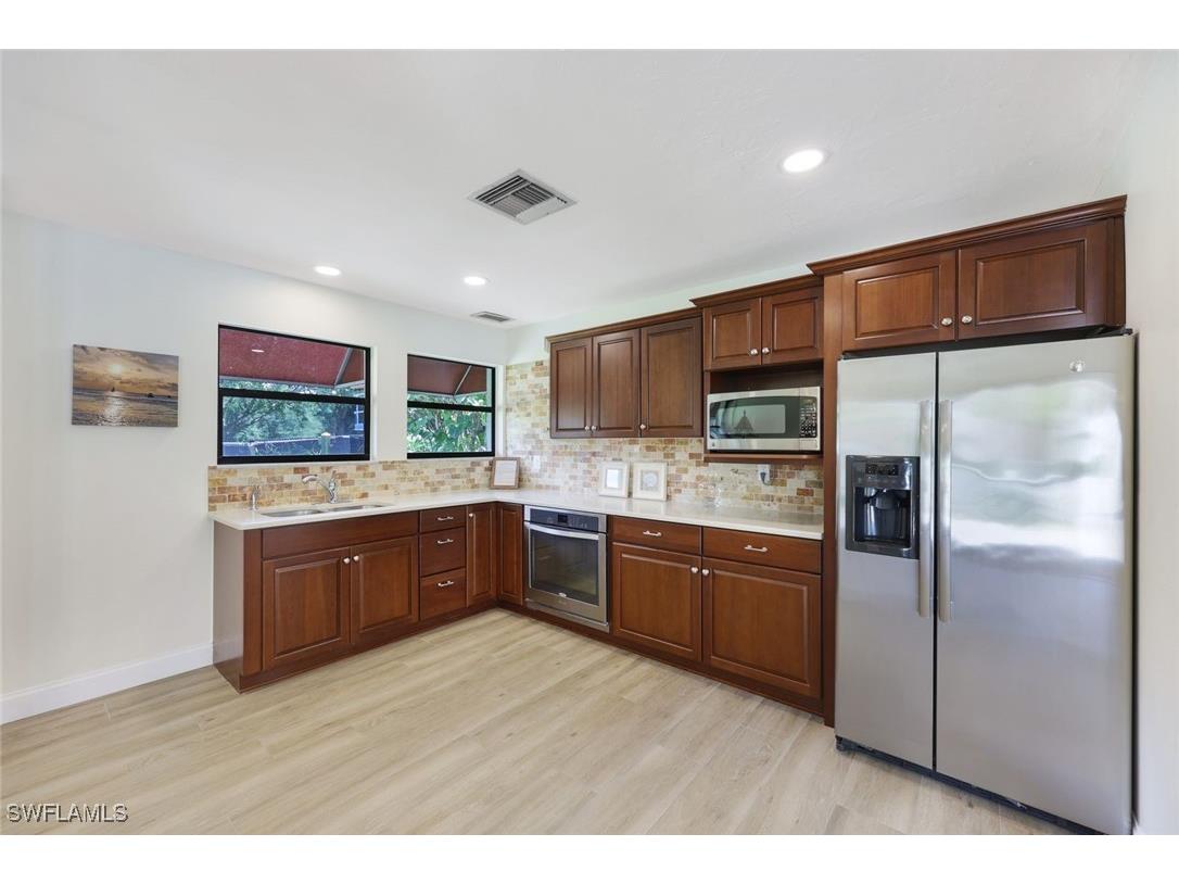 611 Serendipity Drive #611 Naples FL 34108 225064103 image18