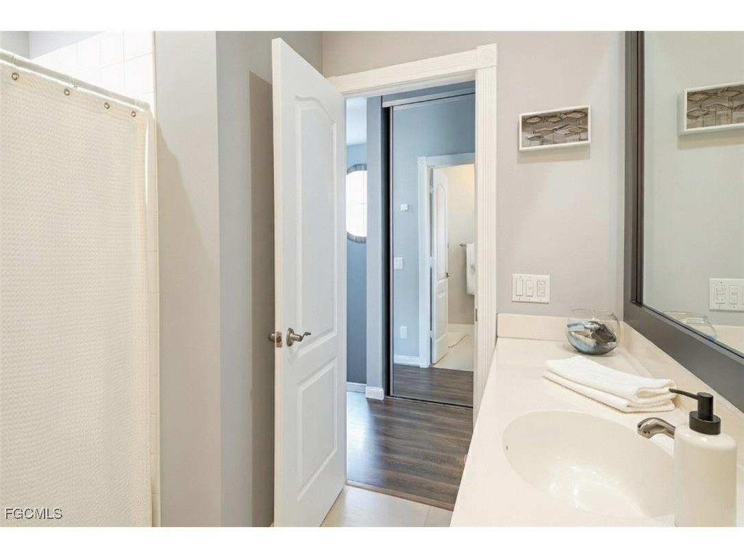 6112 Towncenter Circle Naples FL 34119 2025013201 image17