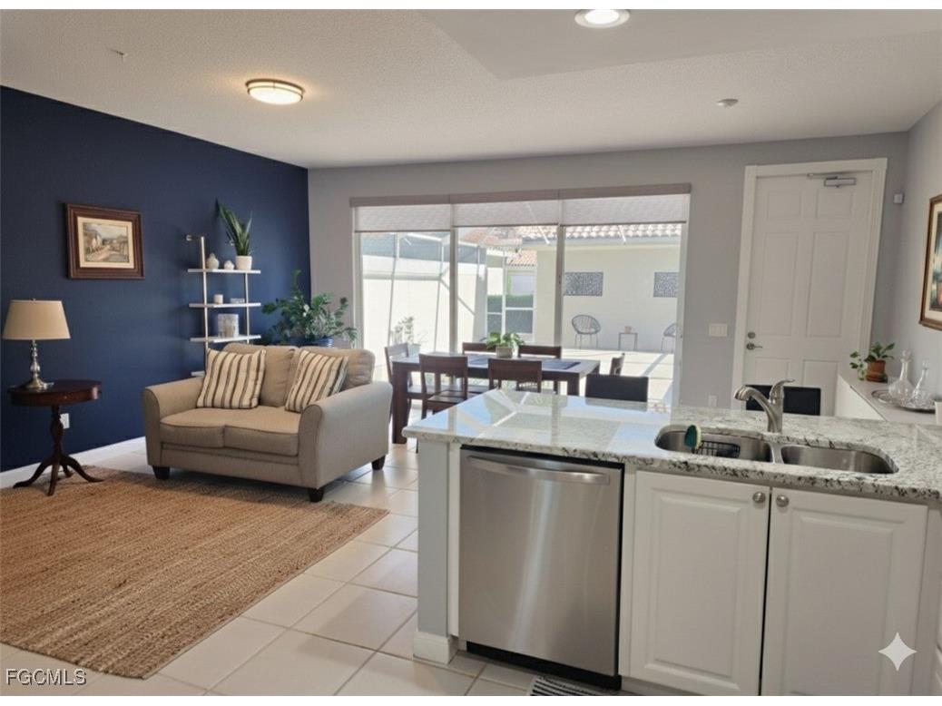 6112 Towncenter Circle Naples FL 34119 2025013201 image4