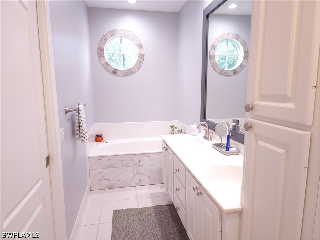 6112 Towncenter Circle Naples FL 34119 226020786 image9