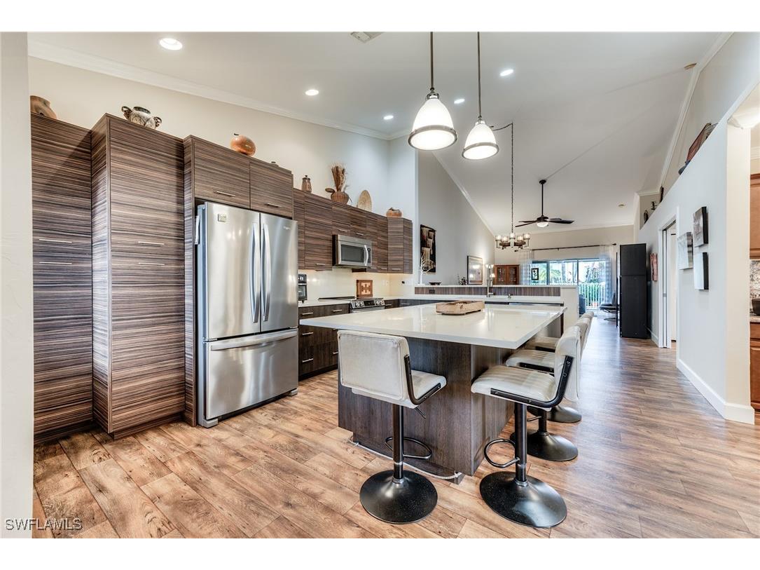 6113 Thresher Drive #202 Naples FL 34112 225076736 image1