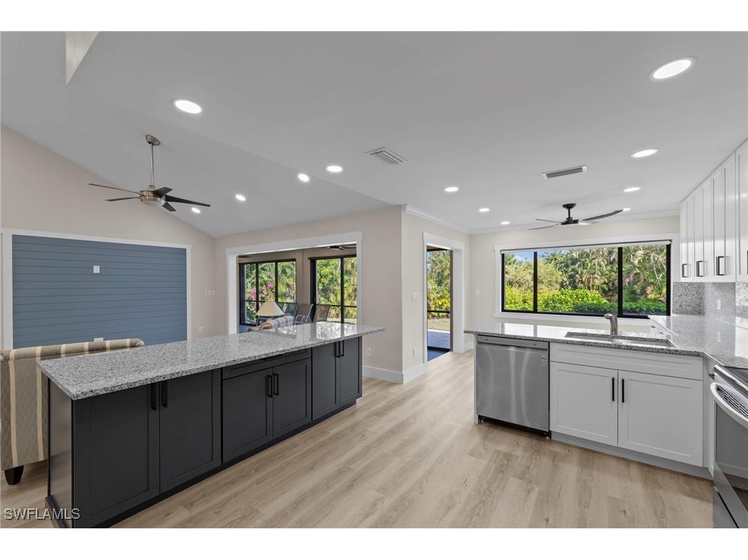 6114 Forest Villas Circle Fort Myers FL 33908 225083808 image16