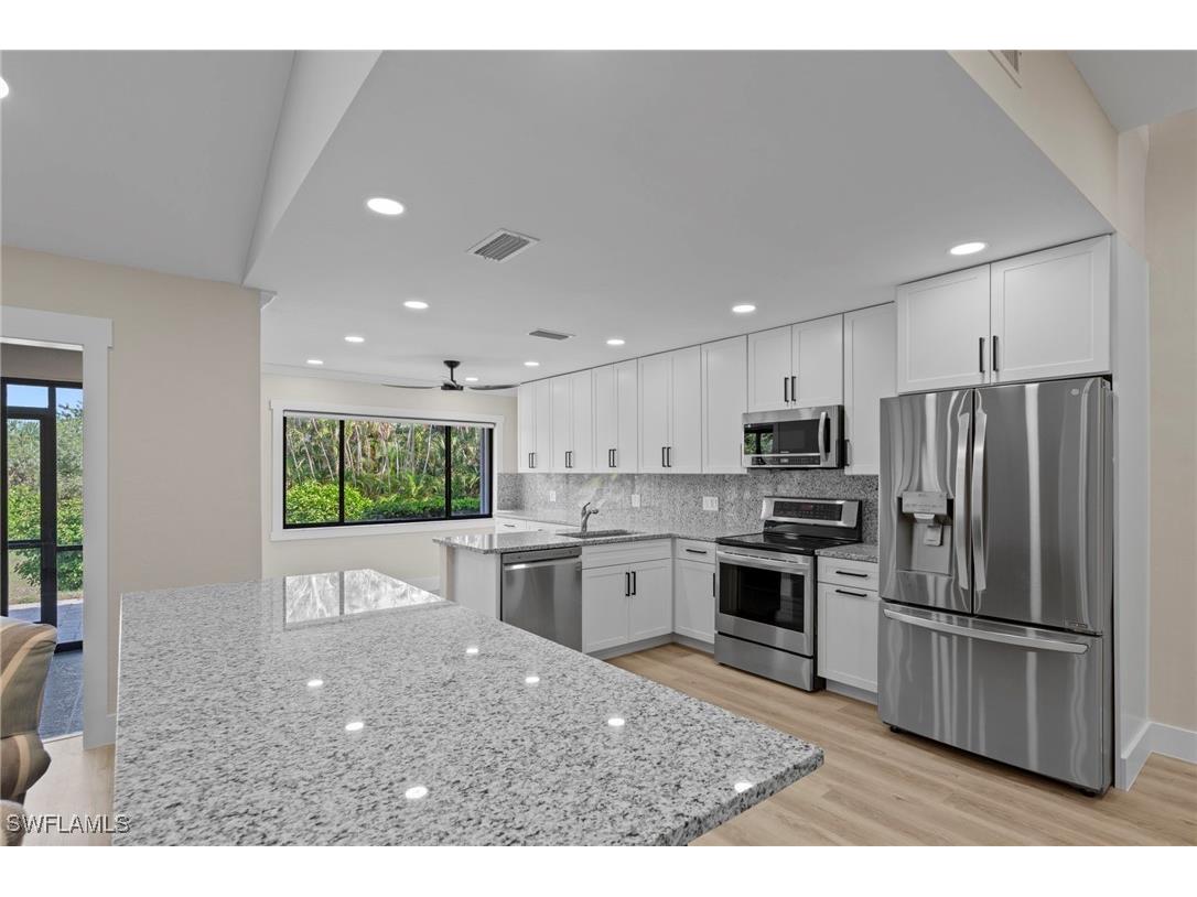 6114 Forest Villas Circle Fort Myers FL 33908 225083808 image9