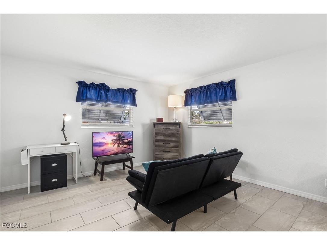 6118 Park Road Fort Myers FL 33908 2025013112 image8