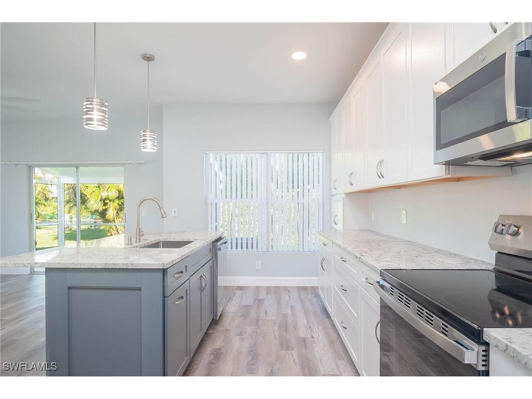 6119 Lake Front Drive Fort Myers FL 33908 226005470 image11