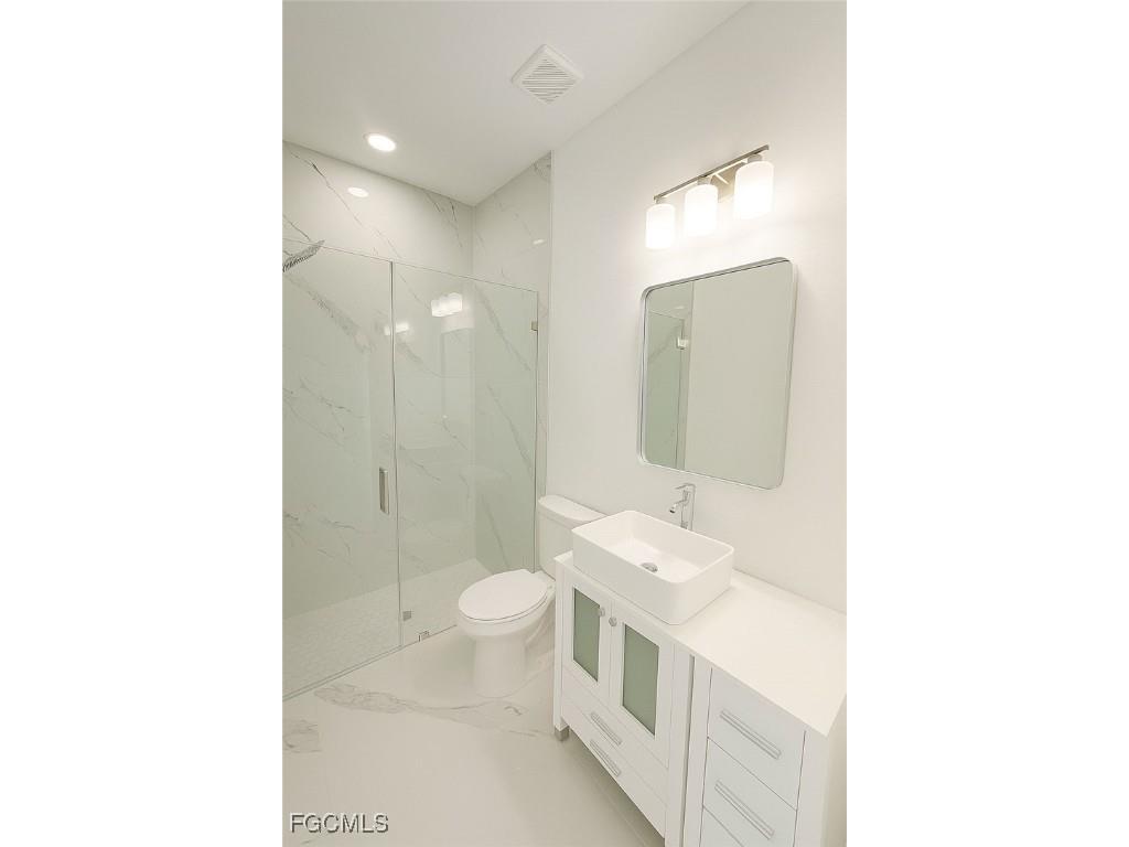 612 Ames Street E Lehigh Acres FL 33974 2025022767 image5