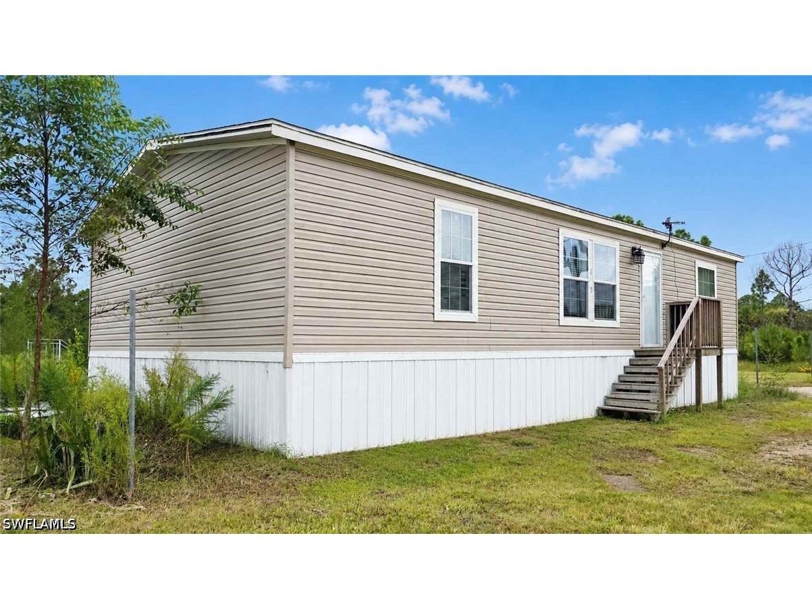 612 Hunting Club Avenue Montura Ranches FL 33440 226020759 image1
