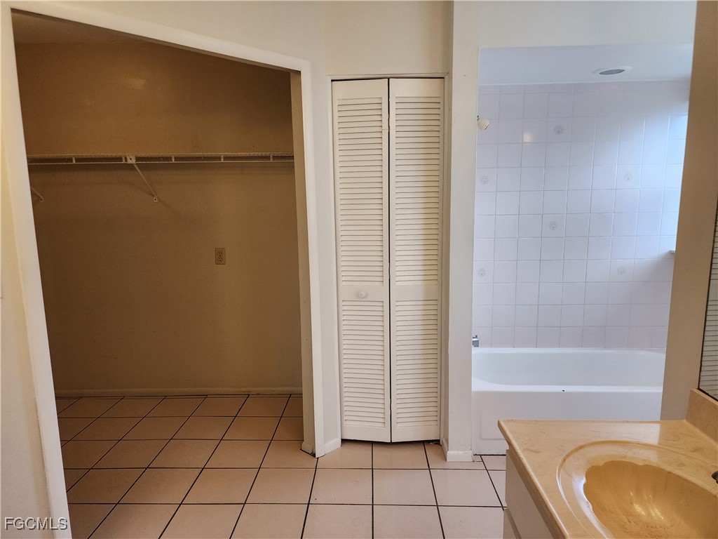 612 SW 8th Court Cape Coral FL 33991 2025004950 image21