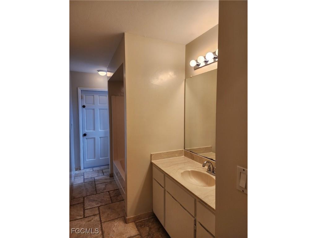 612 SW 8th Court Cape Coral FL 33991 2025004950 image8