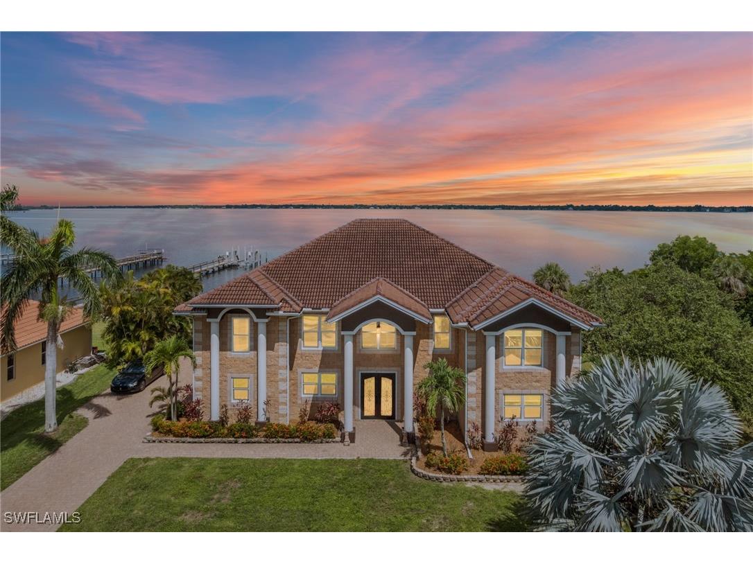 6120 River Shore Court North Fort Myers FL 33917 225059014 image1